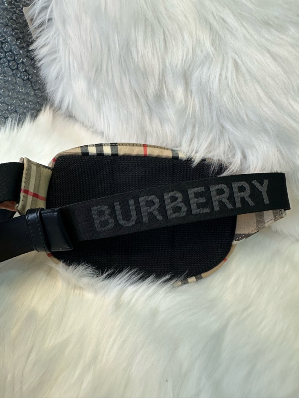 Burberry Classic Nova Check Tan and Black Belt Bag - Picture 10 of 17